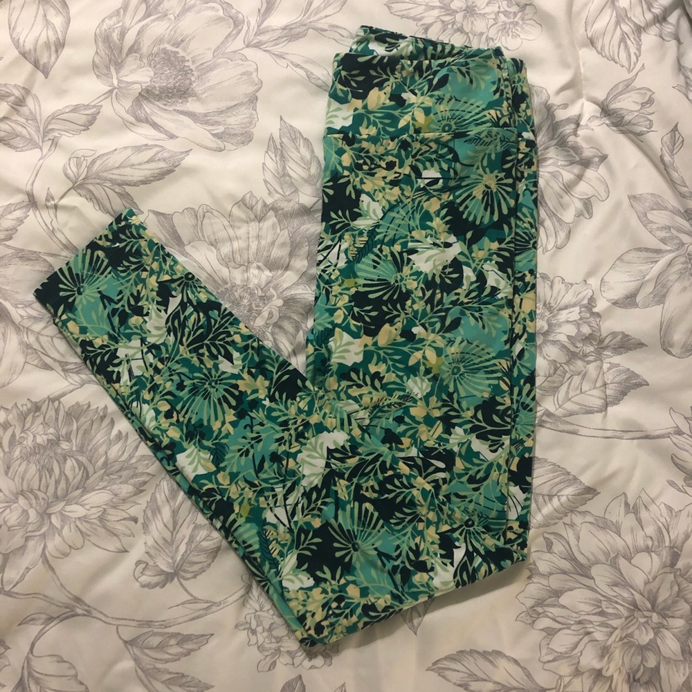 LuLaRoe Leggings! 🌱🌿🍀🍃